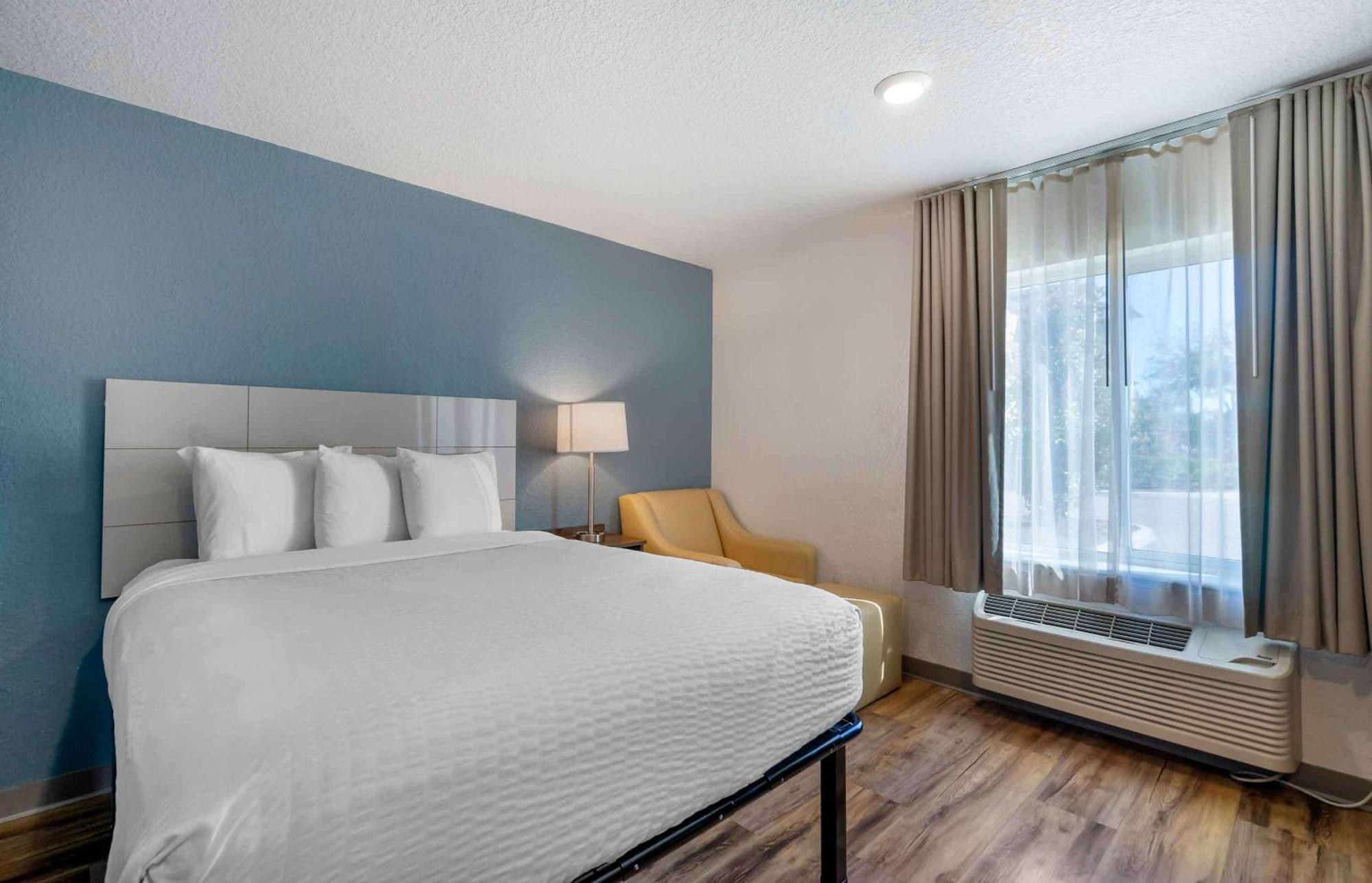 Extended Stay America Select Suites - Tampa - Brandon - East Heartland エクステリア 写真