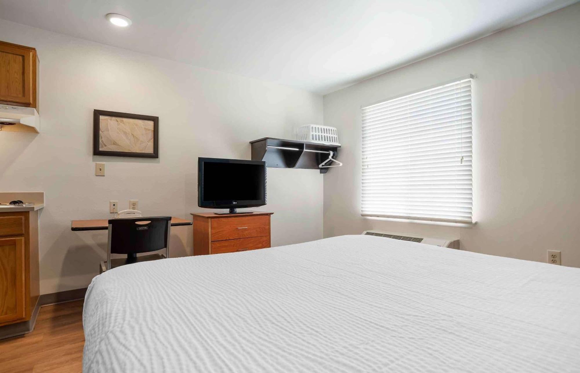 Extended Stay America Select Suites - Tampa - Brandon - East Heartland エクステリア 写真