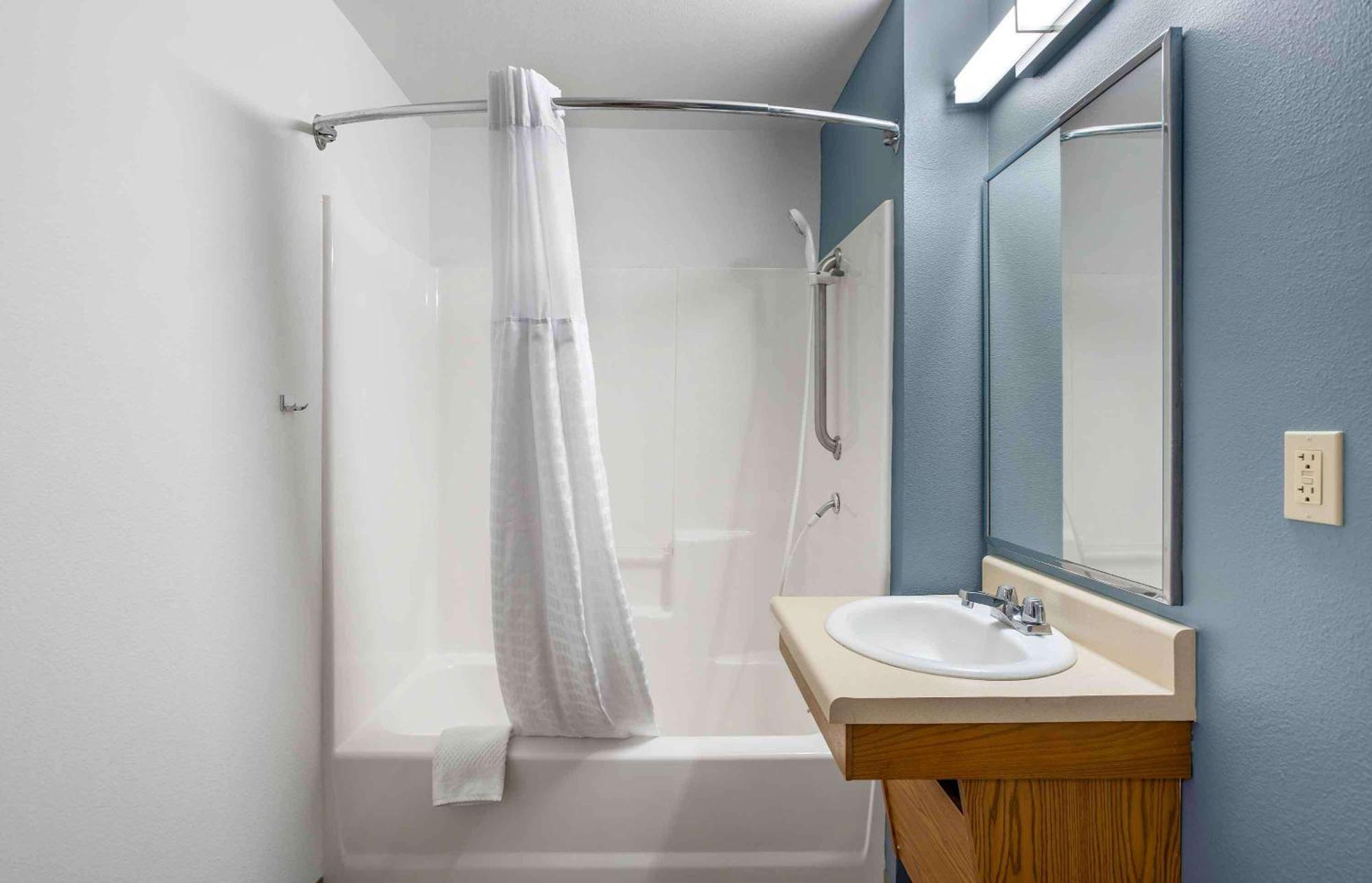 Extended Stay America Select Suites - Tampa - Brandon - East Heartland エクステリア 写真