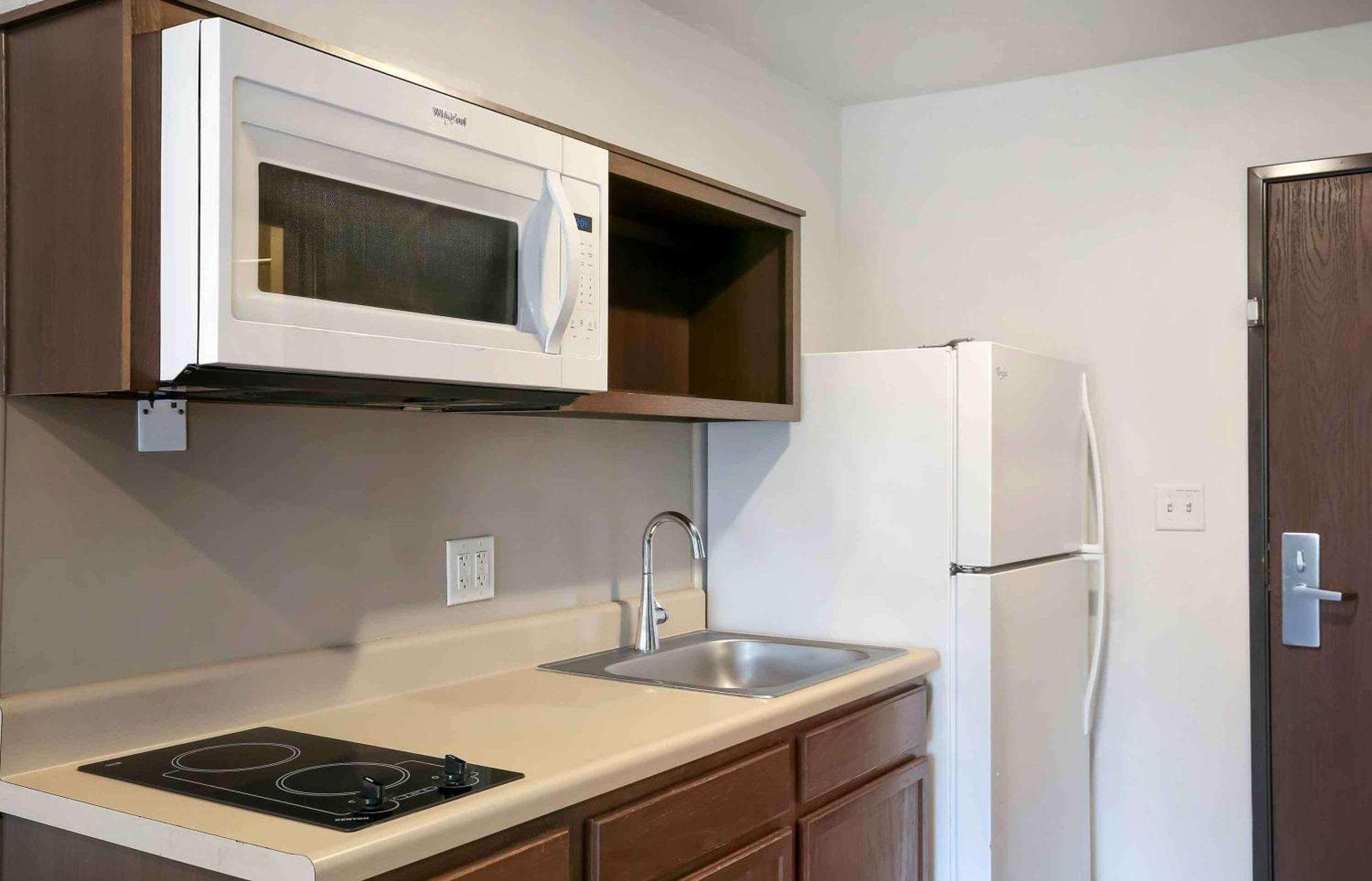Extended Stay America Select Suites - Tampa - Brandon - East Heartland エクステリア 写真