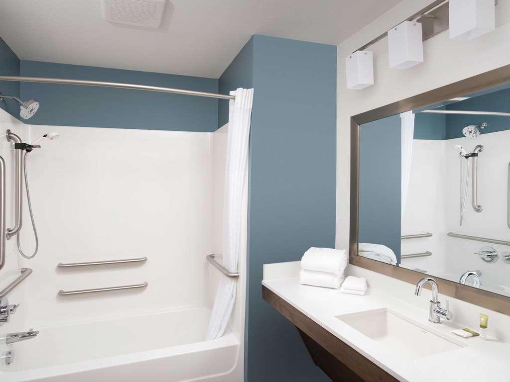 Extended Stay America Select Suites - Tampa - Brandon - East Heartland 部屋 写真